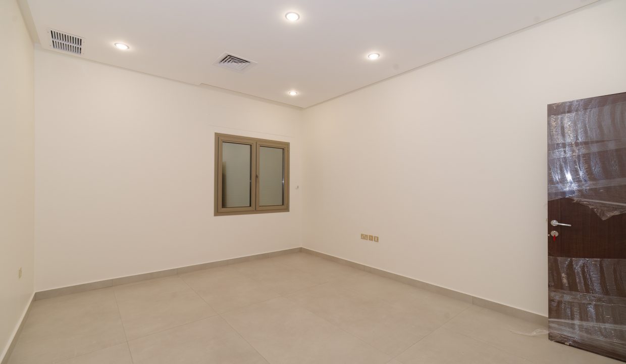 Abu Fatira - new, spacious four bedroom floor w/driver room Horizon Q8 ...